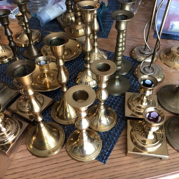 Lot of Vintage Brass Candlesticks - Picture 4 of 6